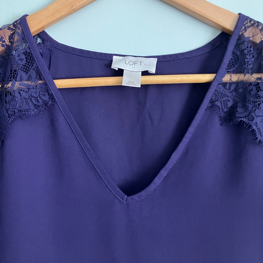 LOFT Purple Light Weight Boxy Lace Tank Blouse Size XSP - Picture 3 of 9